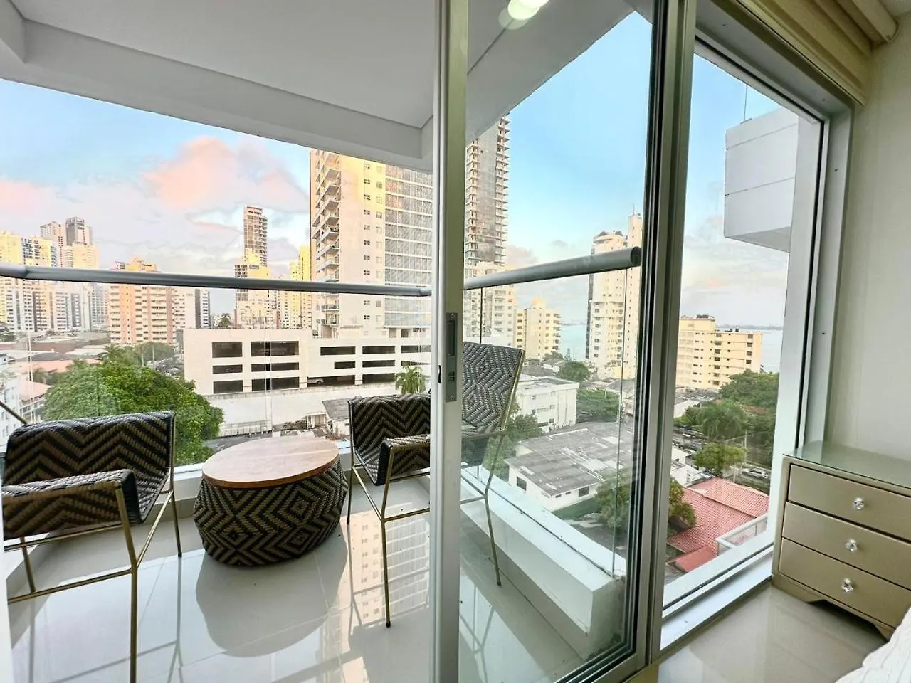 Luxury Apartment In Bocagrande With Ocean View 502 Cartagena